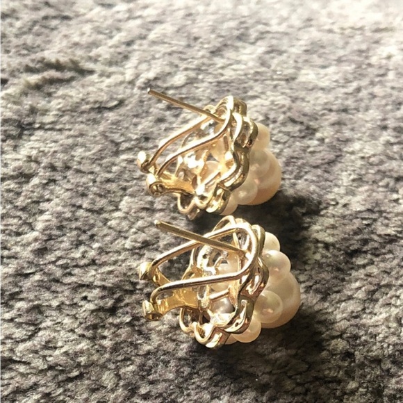 Gorgeous vintage pair 14k gold 18k gold genuine Pearl diamond earrings on Hold - Picture 4 of 5